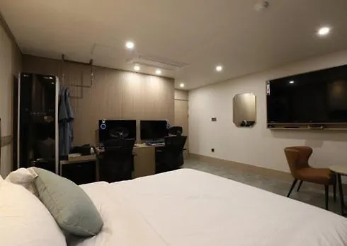 H Avenue Hwamyeong モーテル