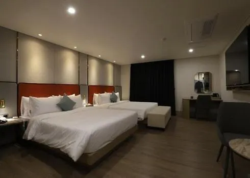 H Avenue Hwamyeong モーテル *