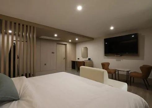 H Avenue Hwamyeong モーテル